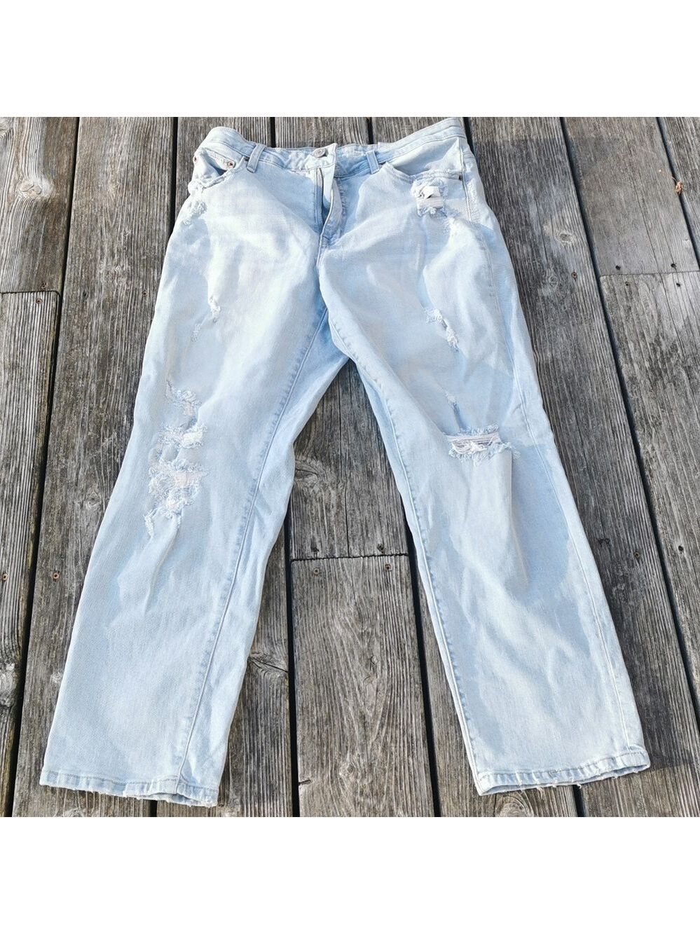 TIME and TRUE mid rise distressed denim women's jeans. Size 12. EUC